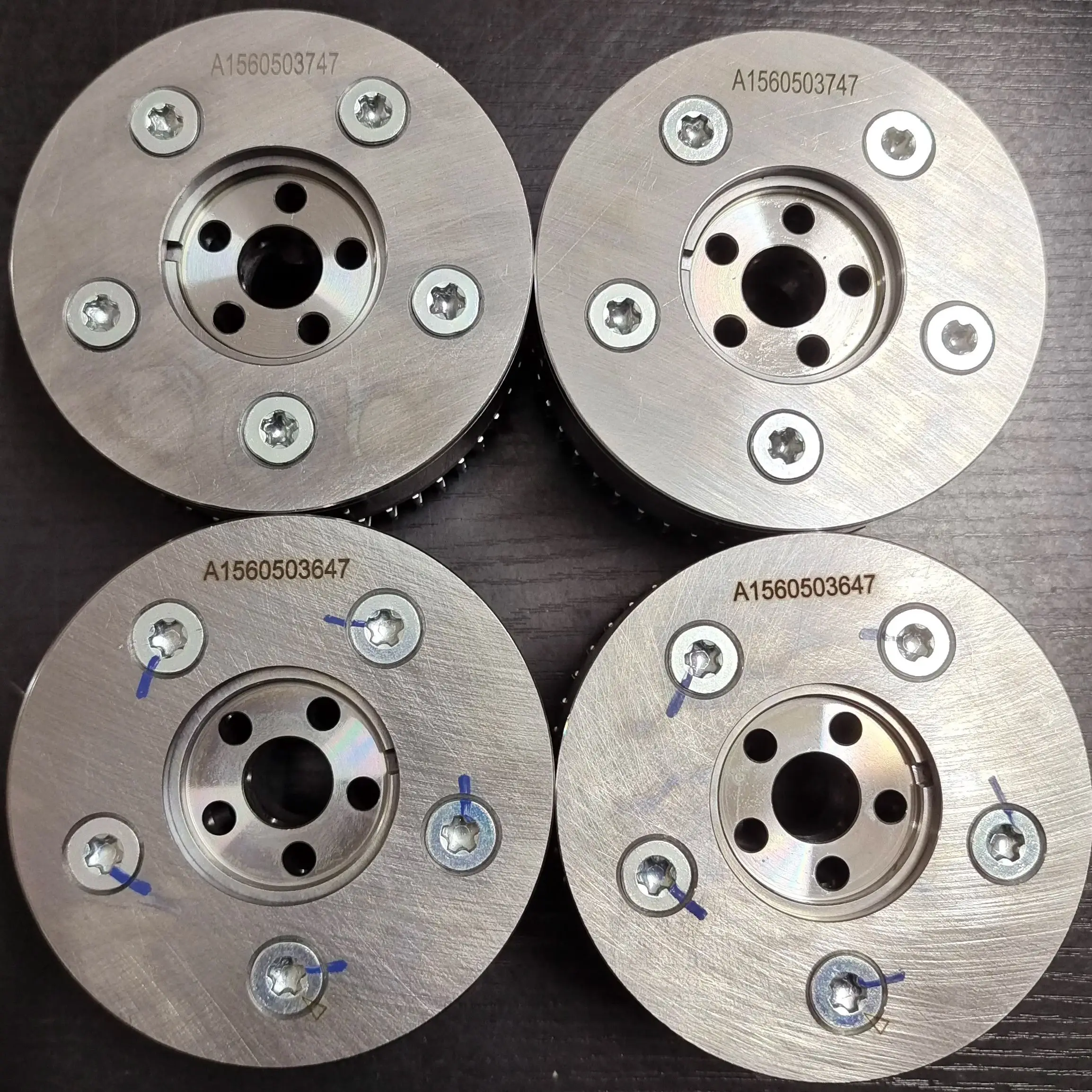 

A156053647 A156053747 156053647 156053747 VVT timing gears, camshaft phase adjusters, sprockets, for Mercedes Benz