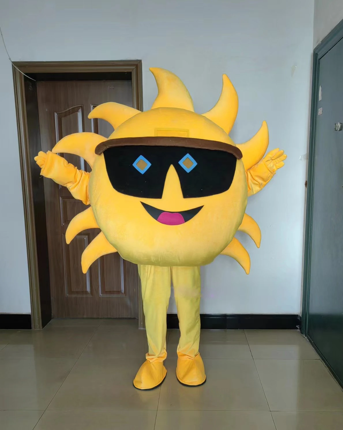Nieuwe volwassen schattige zonnebloem zon cartoon mascotte kostuum pluche kerst themafeest prestaties halloween cosplay kostuum