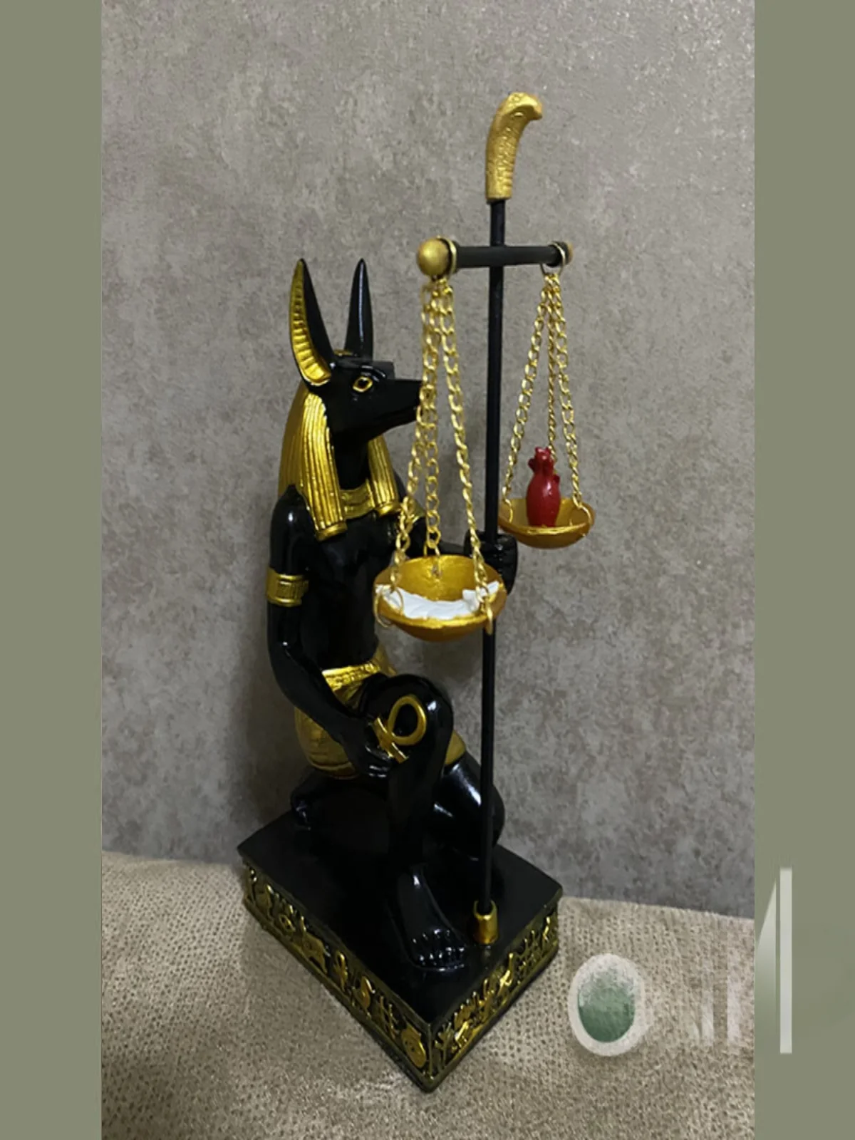 

Fair scale, balance scale, judge, dog god ornament, tourist souvenir