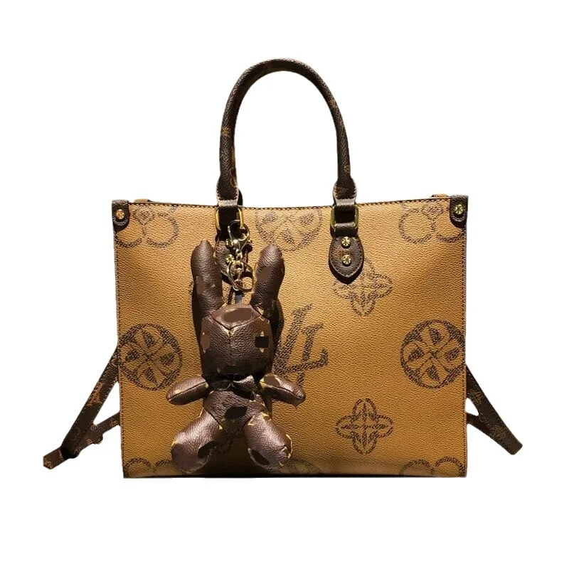 Luxury Leather Women's Crossbody Bag for Elegant Ladies - Classic Design by Famous Designer, Popular Handbags Collection