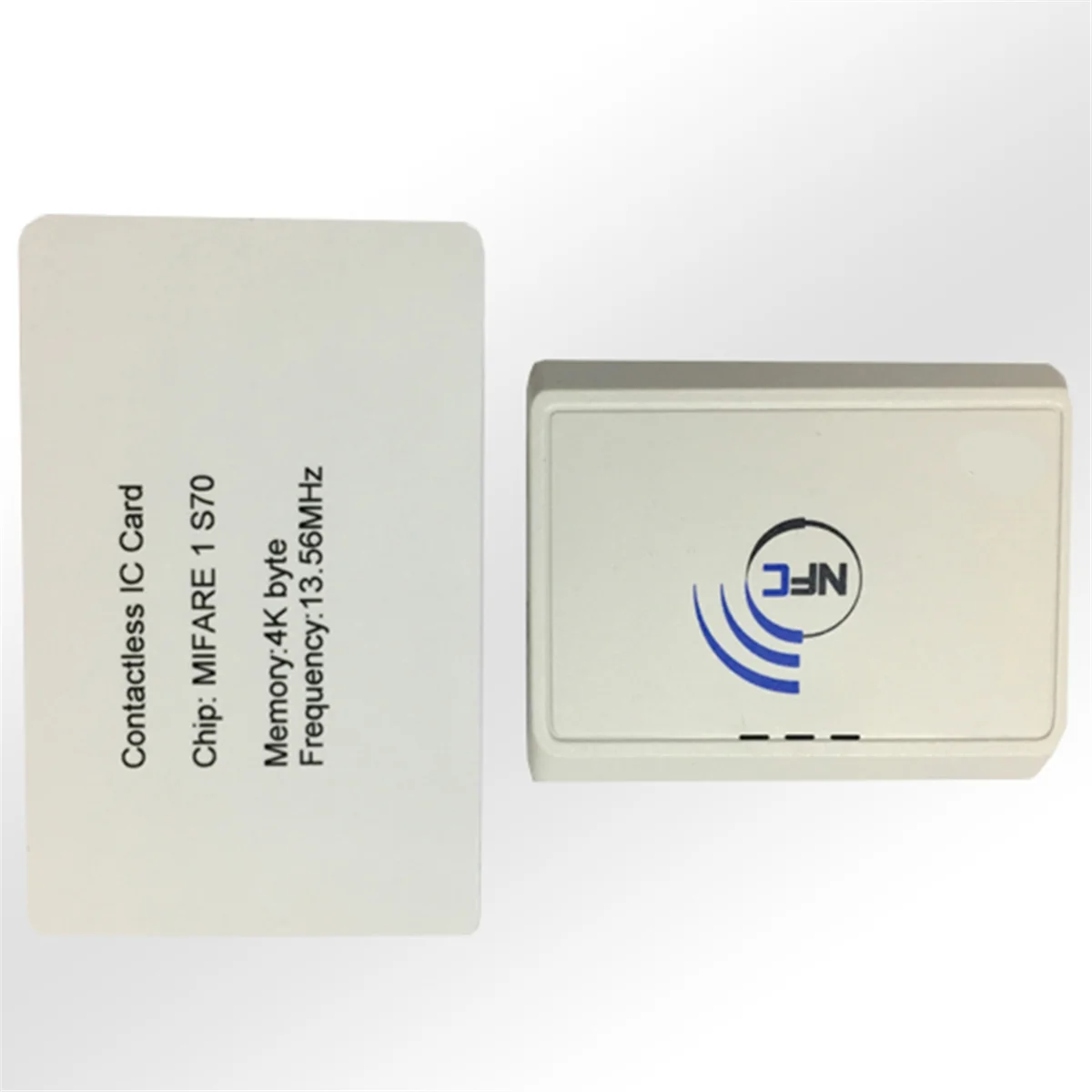 

Беспроводной бесконтактный считыватель NFC CEA 13,56 МГц Bluetooth Android RFID Устройство чтения мобильных карт (ACR1311)