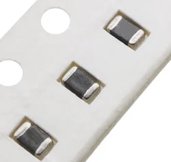 Cuentas magnéticas de corriente de gran tamaño, 100 piezas, 100%, 120R, 5A, SMD, 0805 Original, nuevo