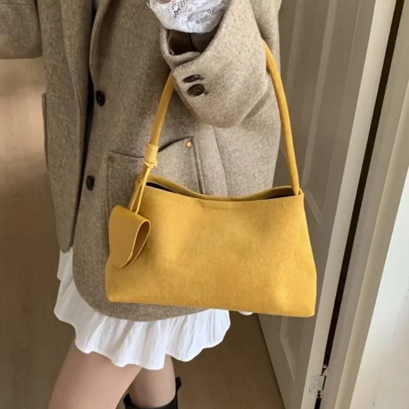 

New Large Capacity Underarm Tote Bag Fashionable Versatile Single Shoulder Retro Commuter Bag Soft Polyester Mini Size