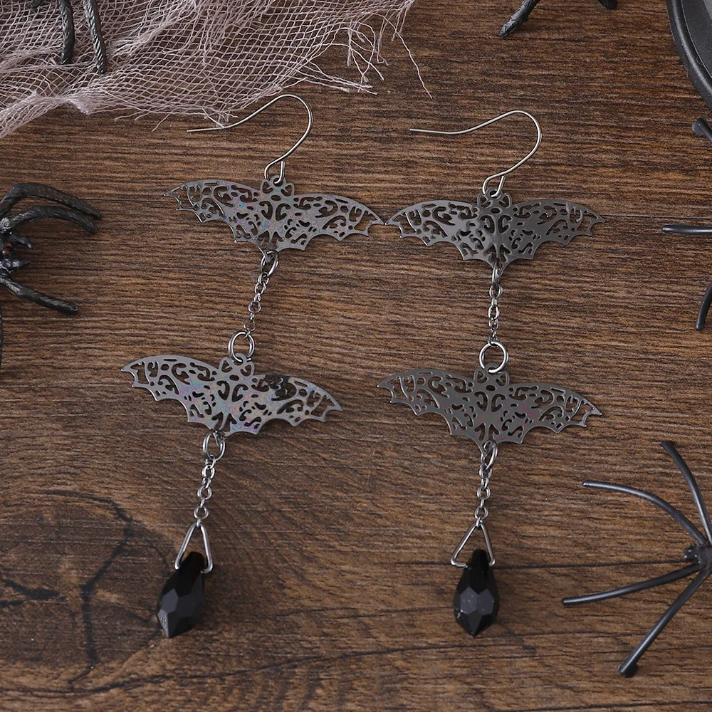 Gothic Exaggerated Double Bat Earrings for Women Best Seller Creative Bat Metal Dangle Earring Girls Party Halloween Jewelry