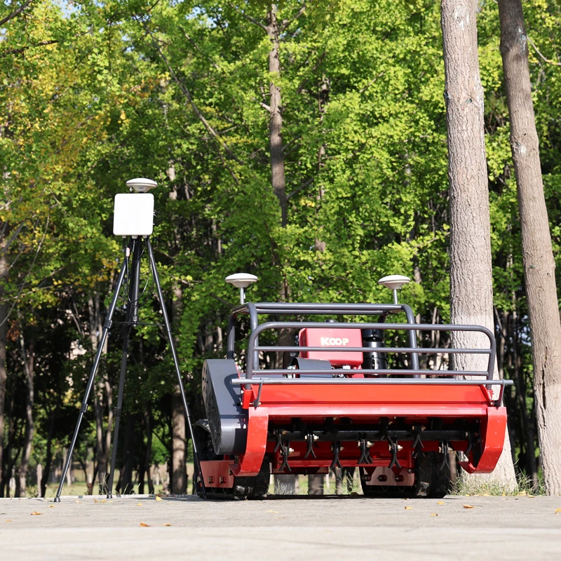 맞춤형 GPS 원격 제어 추적 로봇 잔디깎이, 효율적인 잔디 깎기를 위한 800/1000/1200mm 절단 폭