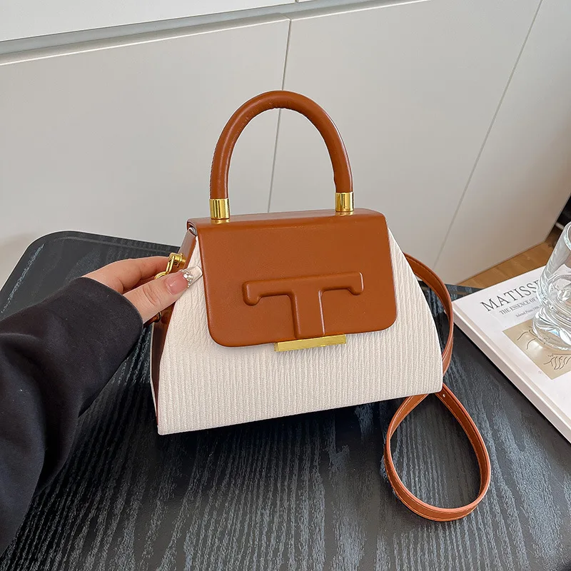 

‌ Модная женская сумка с цветными блоками 2025 года — шикарный квадратный кошелек на плечо, легкий и просторный, идеально подходит для повседневных/торжественных нарядов