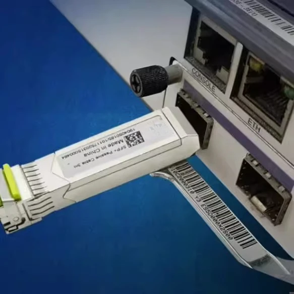 

For HUAWEI licensed SFP-10G-CU1M stacked cable SFP-10G-CU3M with optical module SFP + 10 Gigabit