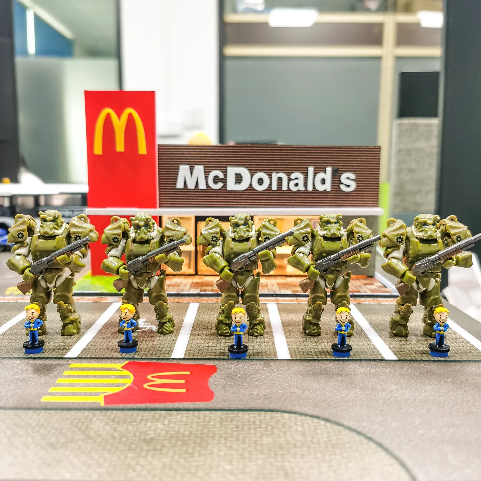 5pcs MEGA Construx T-60 Bloks Power Armor Mini Figure Bloks Vault Boy
