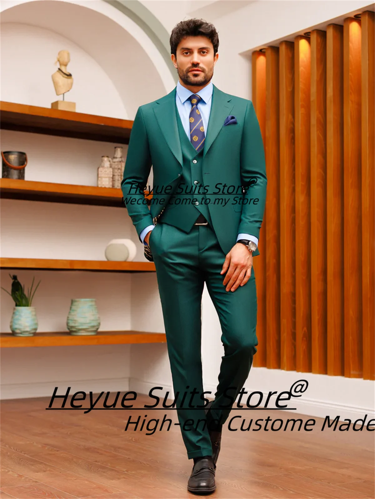 

Handsome Green Formal Men Suits Slim Fit Notched Lapel Groom Wedding Tuxedos Prom 3Pieces Sets Business Male Blazers Ropa Hombre