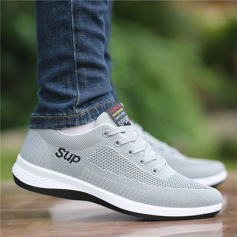 Men's shoes summer breathable new mesh fly-woven shoes lightweight casual trendy men's running sports shoes