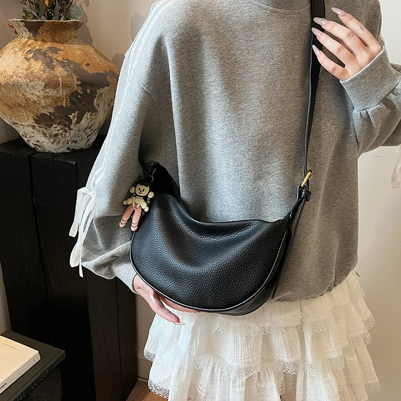 

SS2025 Indie Designer Crossbody Bag - Handwoven Raffia Hobo with Detachable Art Pouch Limited Edition