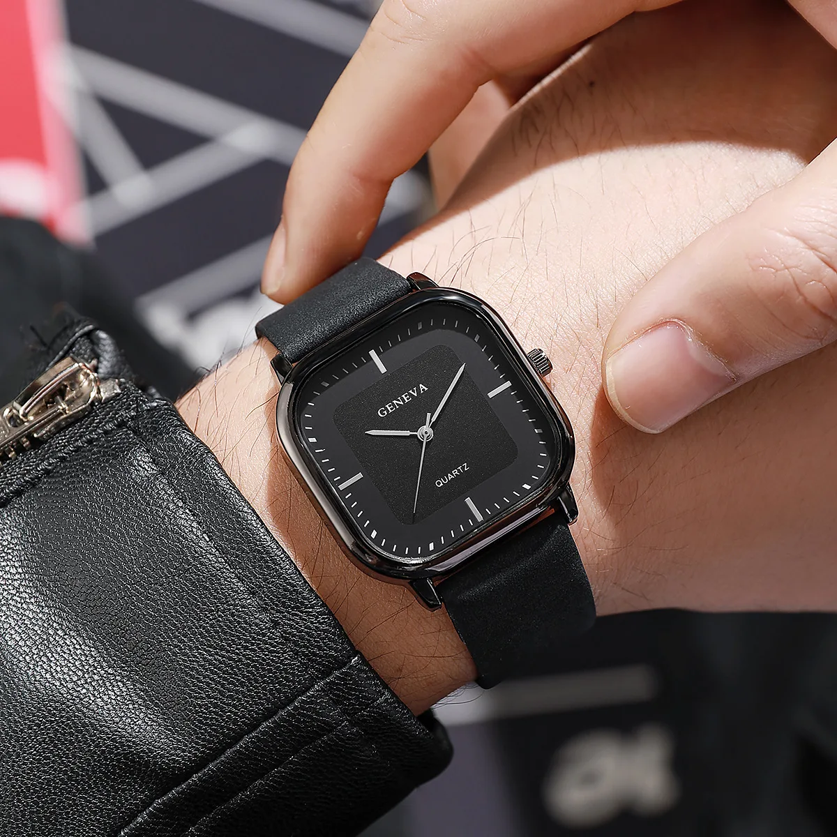 

Luxury Brand Fashion Quartz Watch Square Dial Leather Men Business Wristwatch Black White Minimalist Watches Relogios Masculino