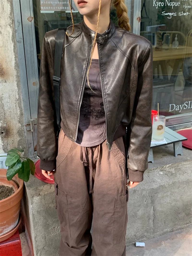 Amerykańska kurtka retro ze skóry ekologicznej, damska, jesienno-zimowa, dopasowany krój, styl hot girl, designerska, zapinana na zamek, jednolita.