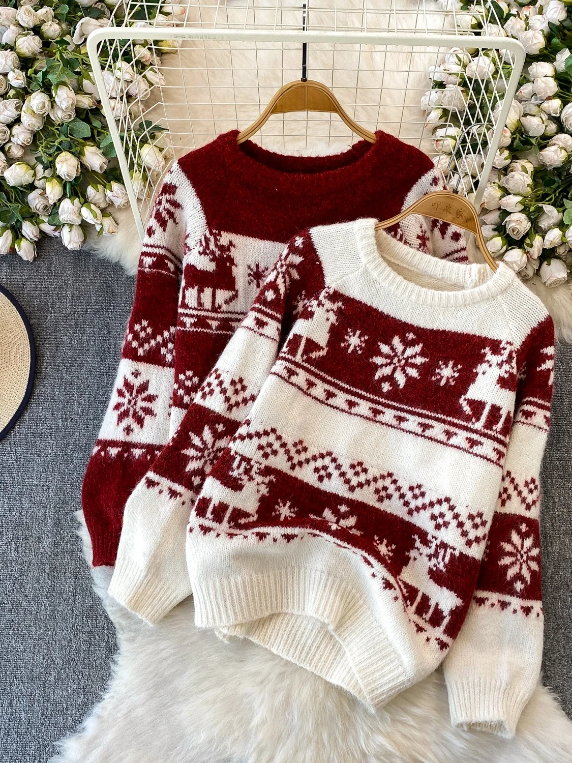 

Chic Atmosphere Deer Embroidery Soft Knitted Sweater Women's Loose Slimming Base Shirt Winter Fashion Long Sleeve round Neck