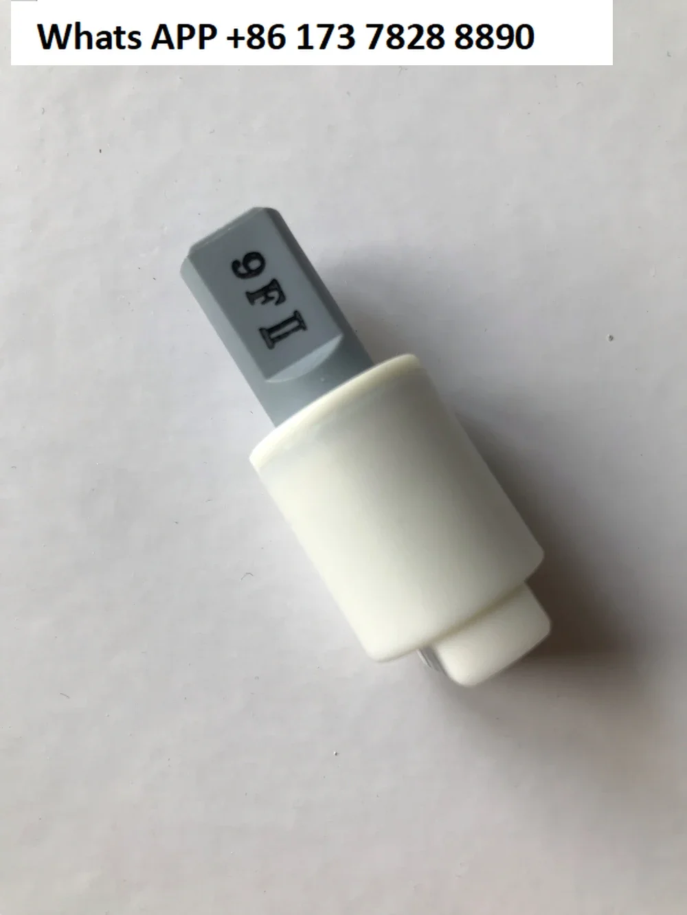 

CF640/CF800/CF8460/CF8461/CF8463 Toilet Lid Buffer, Damper