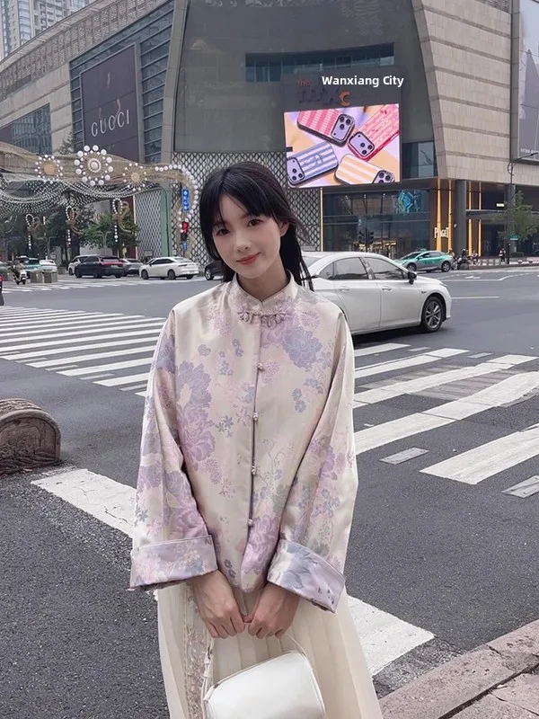 

Элегантная новая женская осенняя куртка в китайском стиле с короткой цветочной вышивкой из шелка, свободного кроя, с узором «Двенадцать цветочных духов», премиум-класса