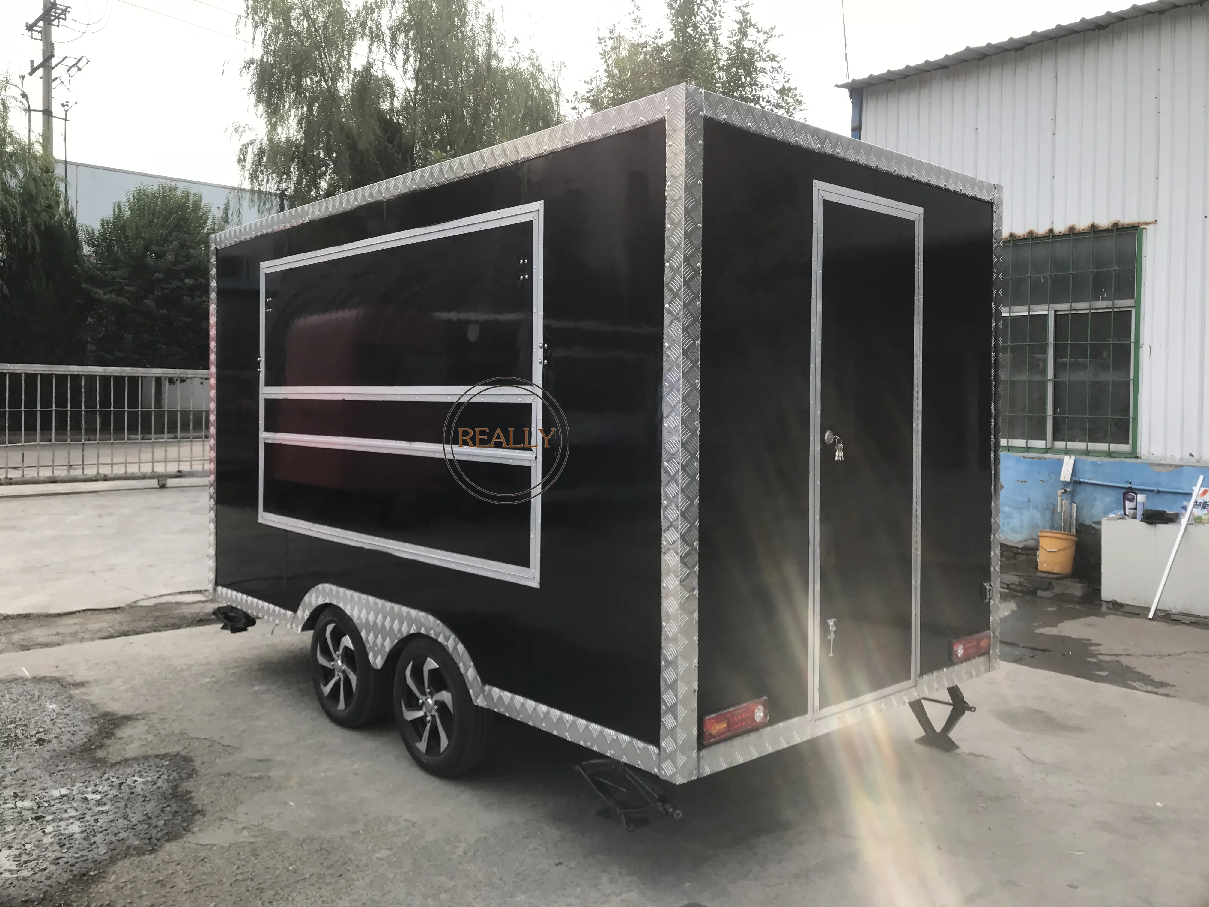 Factory Price Outdoor Barbecue Hot Dog Pizza Mobile Food Trailer Street Snack Mobile Food Cart Ice Cream Food Truck For Sale USA