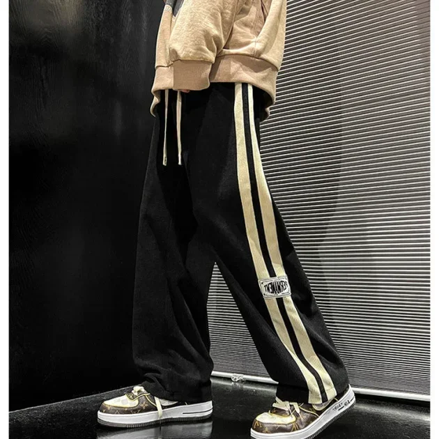 Pantaloni di velluto a coste coreano pantaloni casual all-match a gamba dritta di tendenza da uomo più pantaloni larghi a gamba larga addensati in