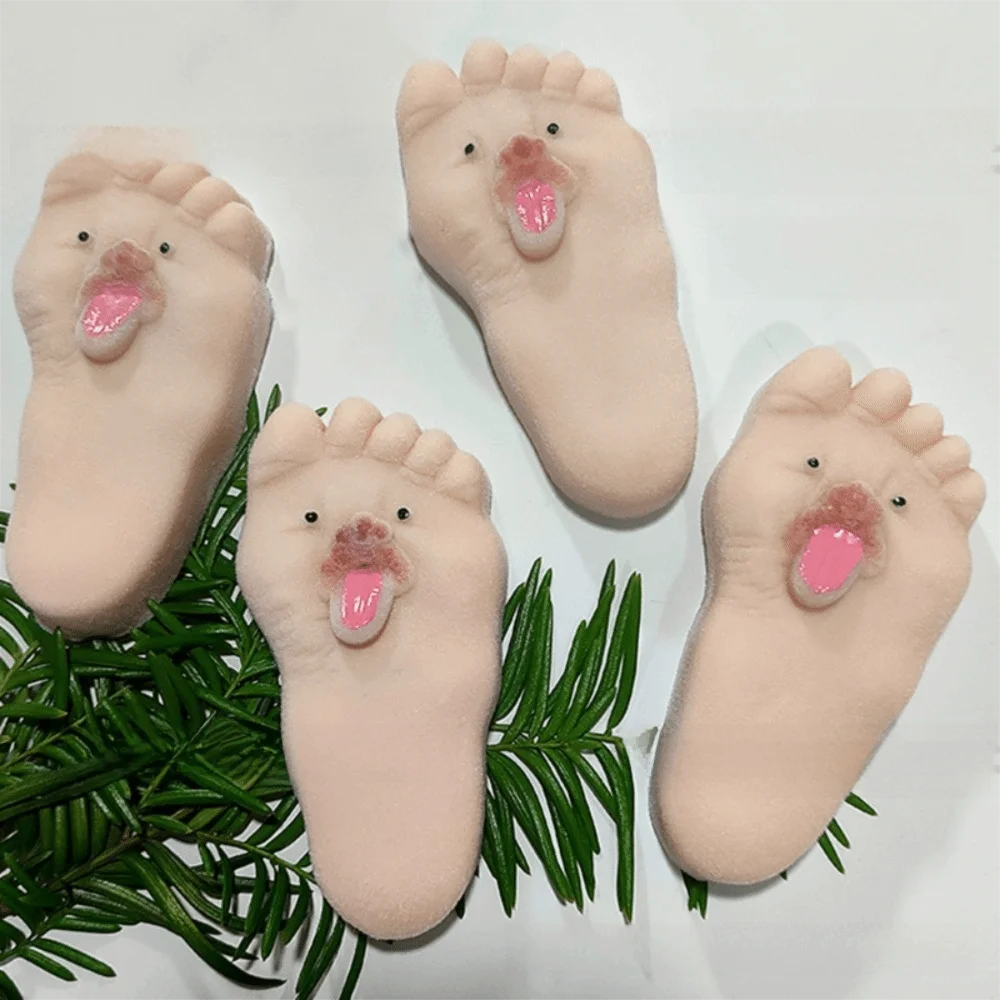 Tongue-Sticking Out Squeeze Toys Stress Buster Hunting Tricky Pinch Toy Stress Relief Prank Gadget Squishy Stress Toy Gift