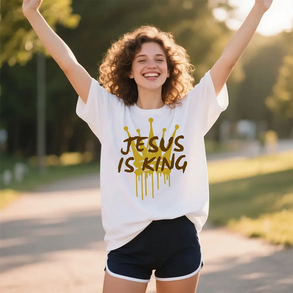 Christian Shirts JESUS IS KING Crown Printed T-shirt Women Crewneck Cotton Short Sleeve Christian Faith Creative Design Tee Tops