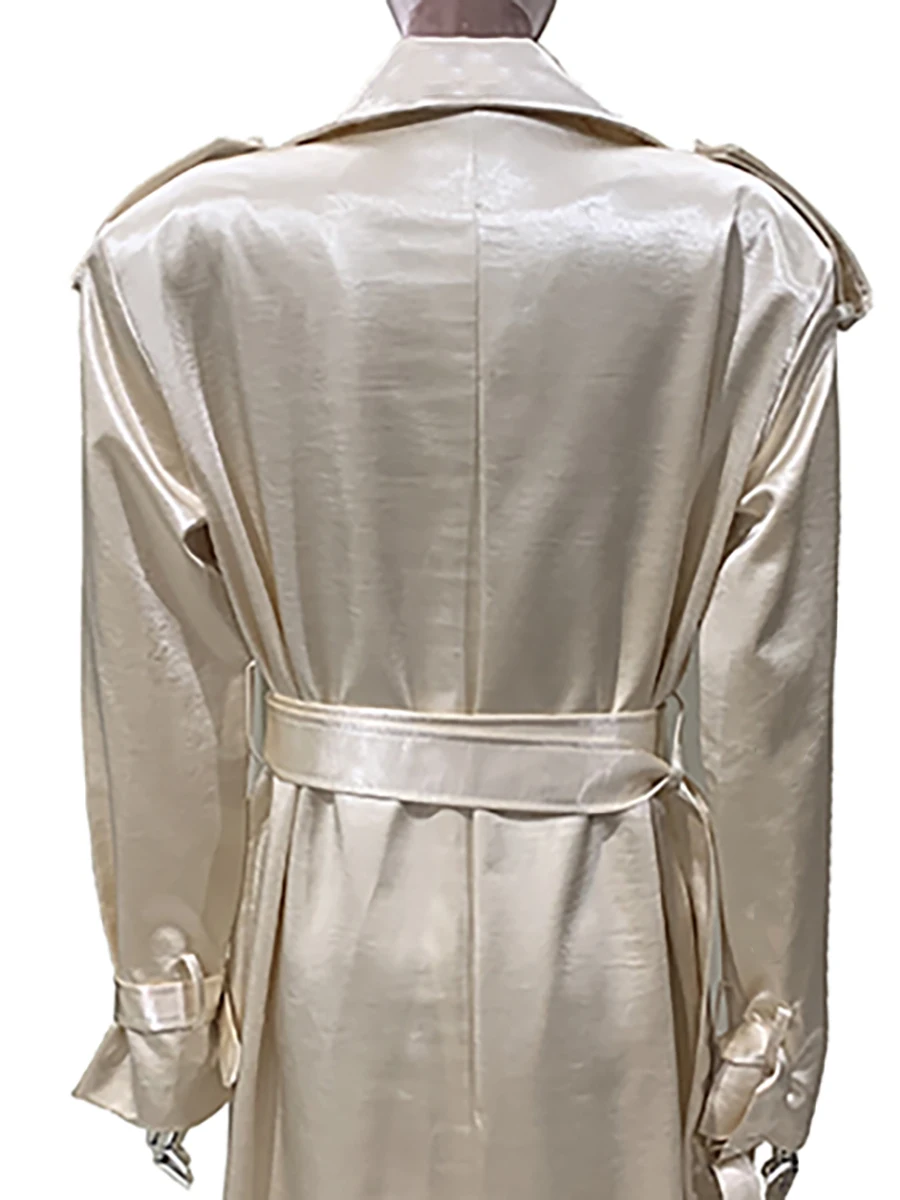 Mauroicardi Autunno Lungo Lucido Morbido Trench in Raso per Le Donne Cintura Elegante Chic Abiti di Design di Lusso Moda Europea 2025