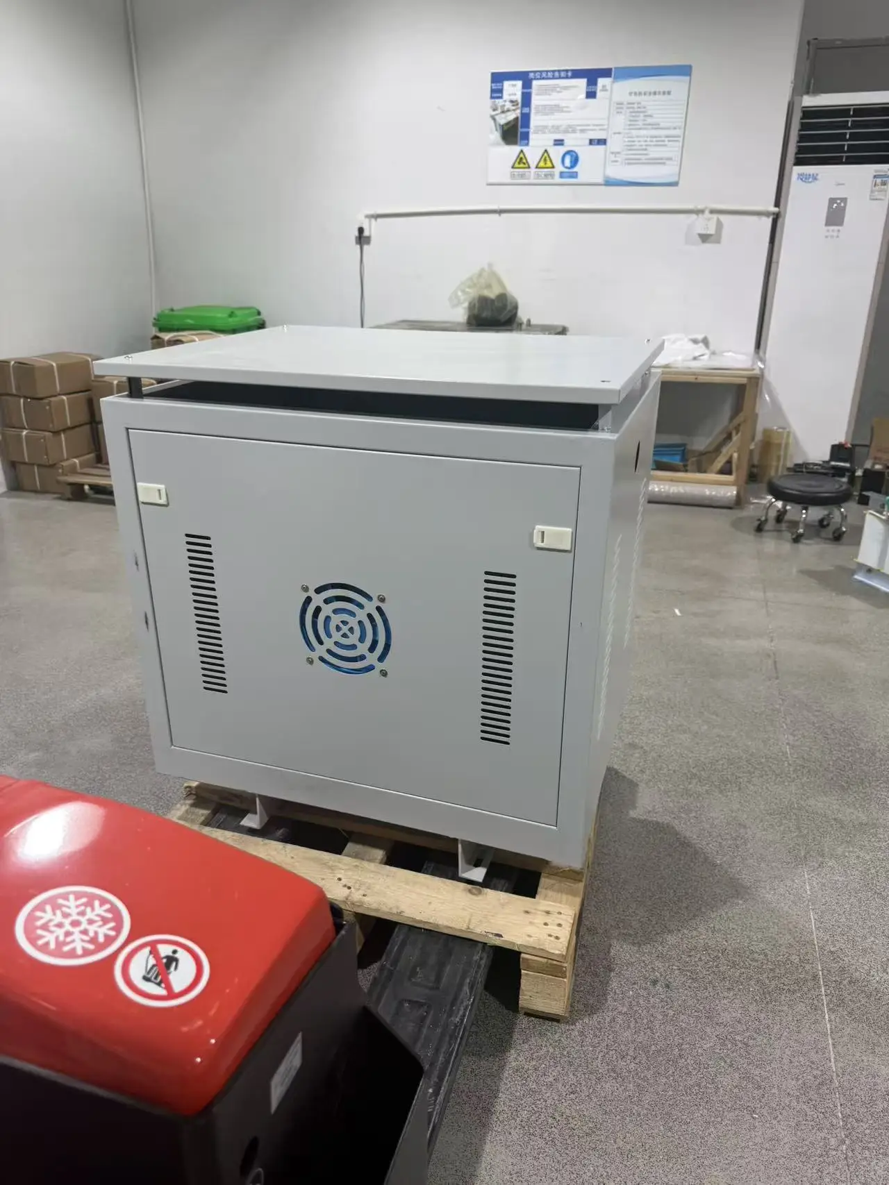 120KVA /150kva Dry Ring Winding Electrical Three Phase 320v to 440v Isolation Product Type Transformer