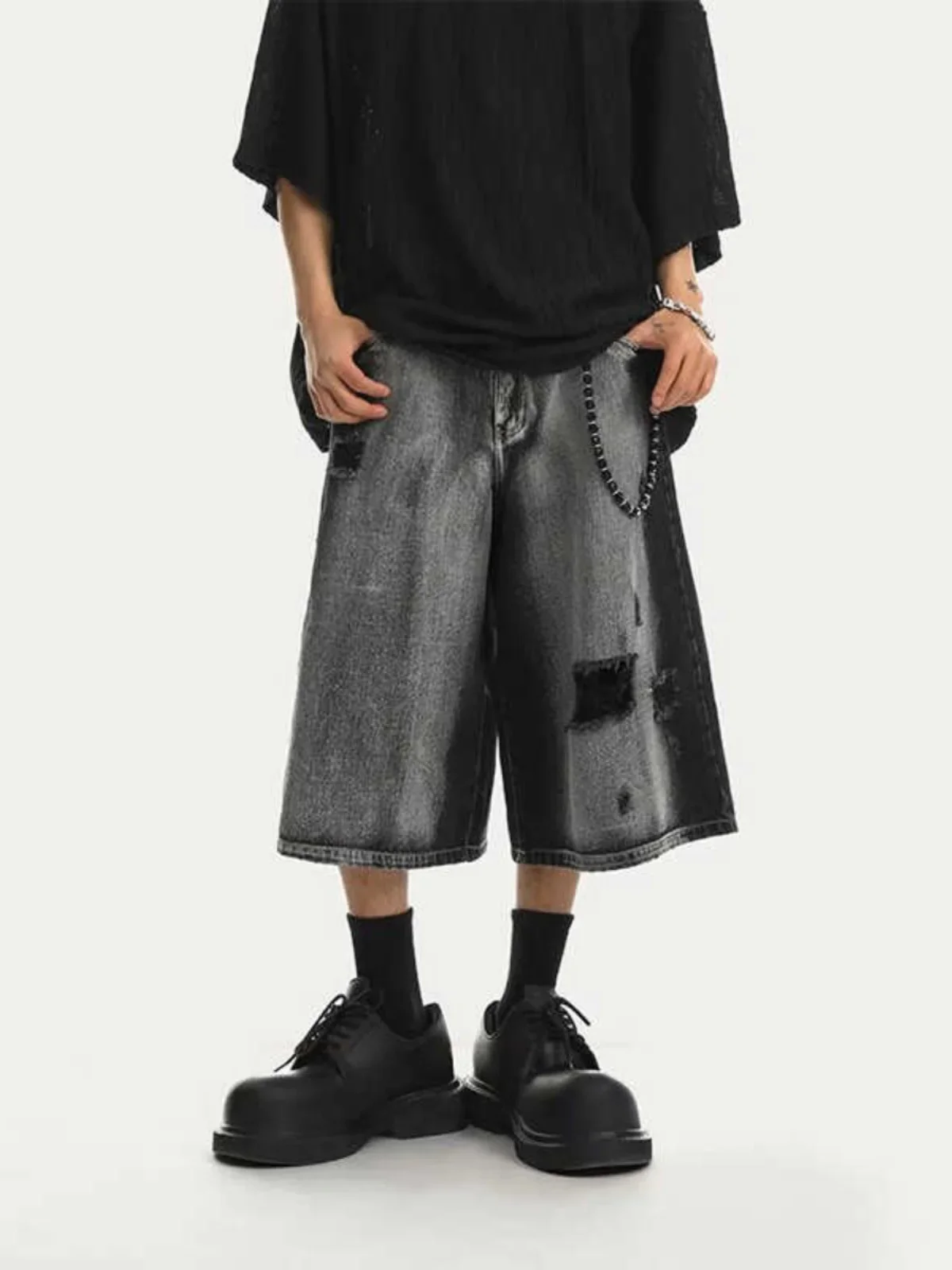 Women's Gradual Hole Breaking Unisex Denim Shorts Aesthetic Streetwear Female Short Jeans Summer Cowboy Calf-length Trousers