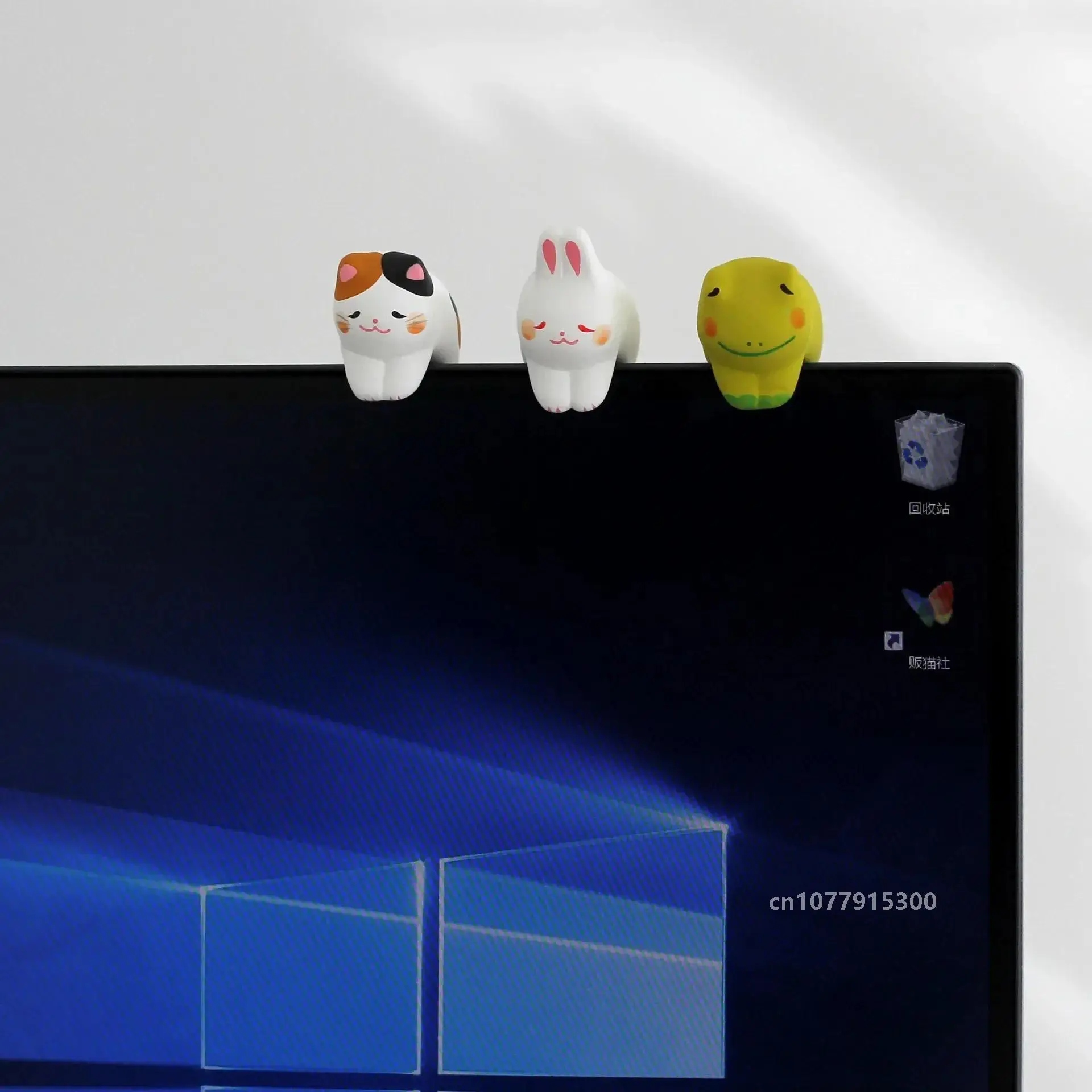 Computer Screen Monitor Small Ornaments Desktop Doll Cat Rabbit Home Decor Lucky Cat Figurine Home Accessories Kawaii