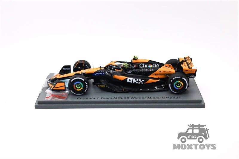 سبارك 1:43 فورمولا 1 فريق MCL38 رقم 4 3rd الأسترالية GP 2024. لاندو نوريس موديل سيارة #2