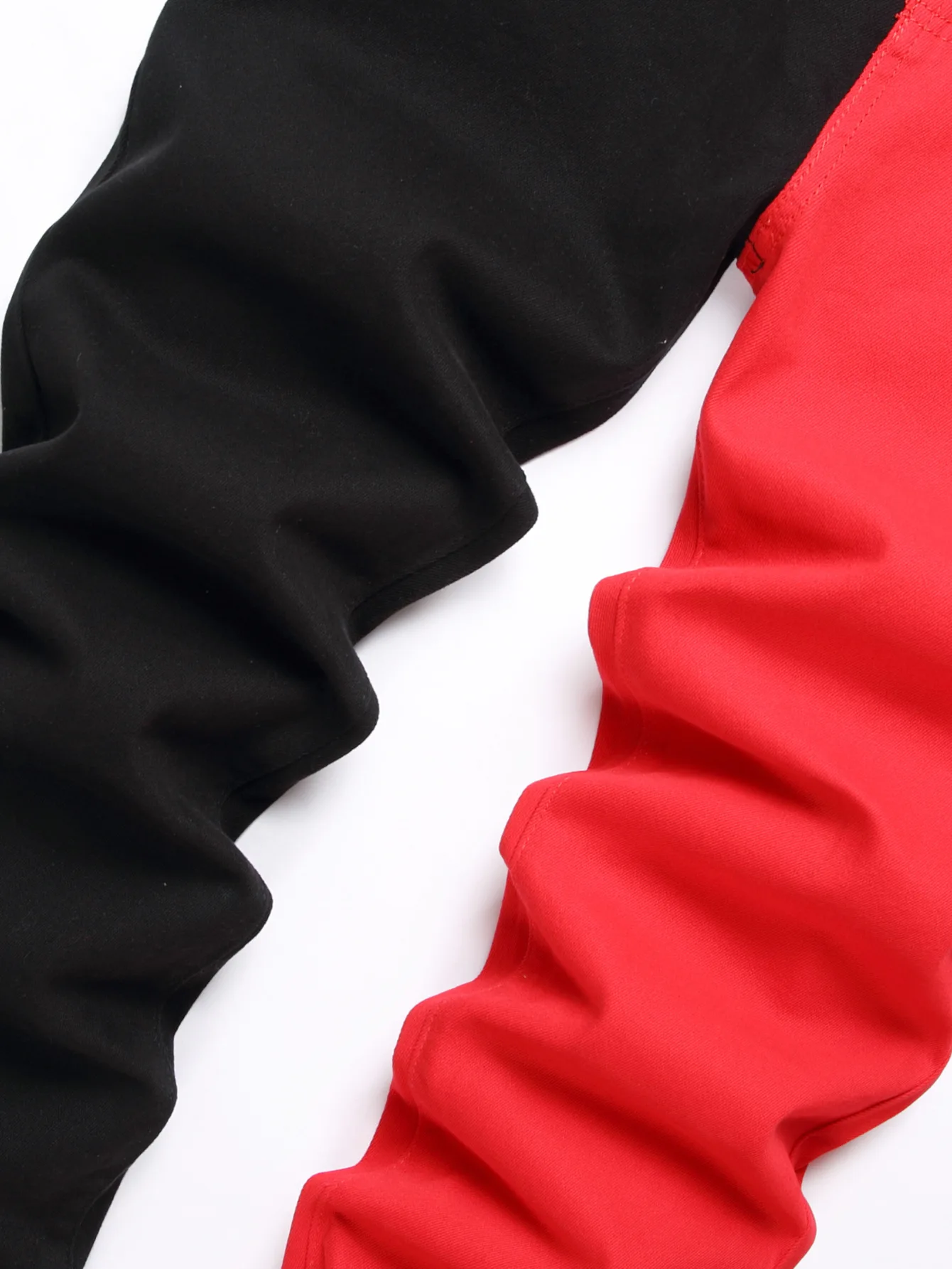 جينز رجالي عالي الجودة موديل 2025 أوروبي وأمريكي عصري بلونين