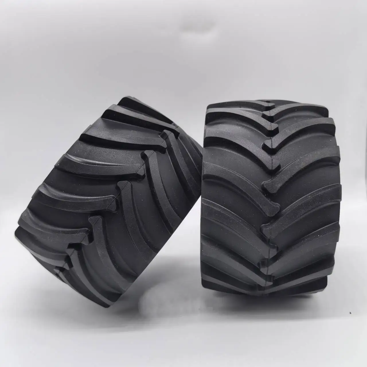 อะไหล่ล้อ ยาง สำหรับรถบรรทุกตักดินบังคับวิทยุ รุ่น 1/14 198 ZW370 ยี่ห้อ Good Time JDM อุปกรณ์เสริมสำหรับรถบังคับ