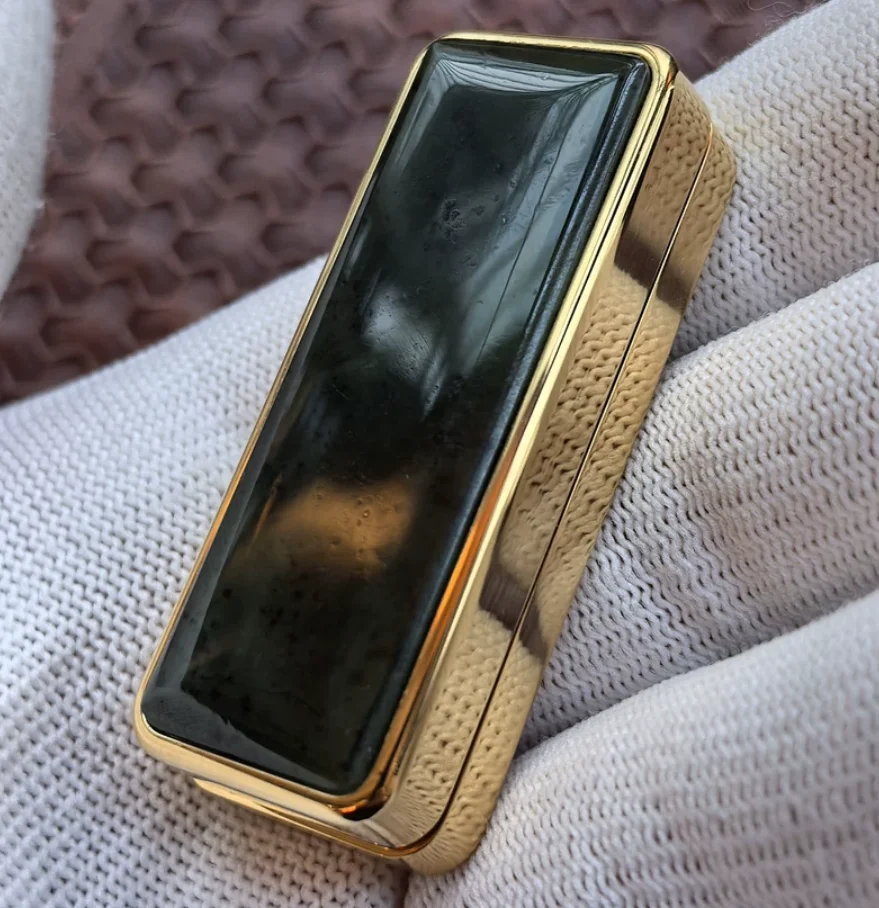 

Used EDC Jade E Gold Inlaid Jade Push Brand Non Square Sugar Titanium Alloy Gold Plating fidget slider decompression toy