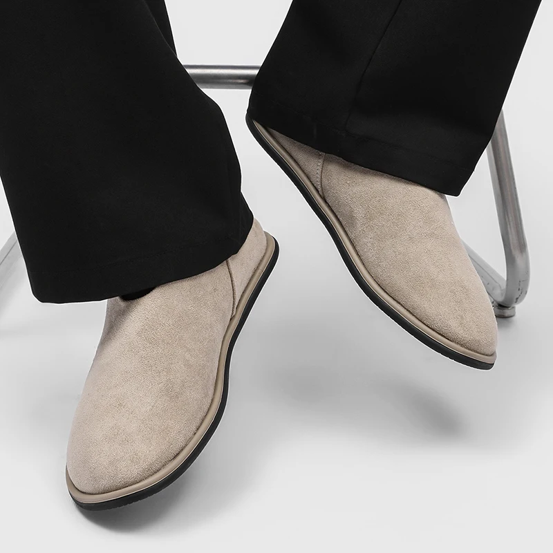 Classic Men Shallow Mouth Loafers Are Lightweight Soft Breathable Flat Bottomed Suitable for Driving Daily Commuting Walking