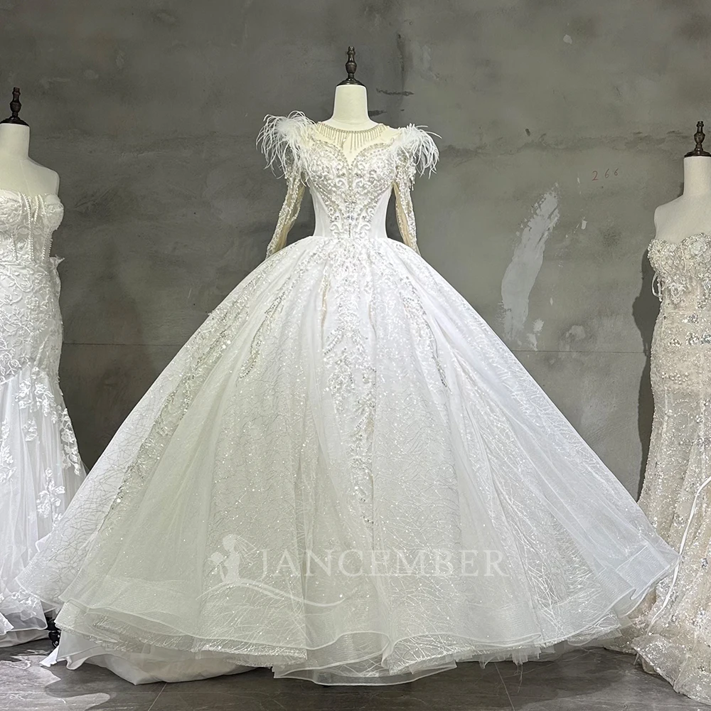 

Customized Organza Wedding Dress for Women With Feathers 2025 New Retro Bride Long Sleeve Ball Gown Large Size Vestido De Novia