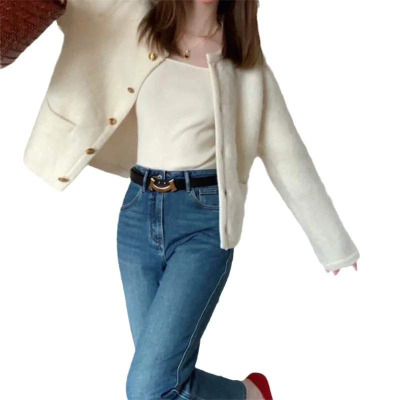 Morbido maglione bianco elegante O-Collo monopetto cappotto versatile 2024 nuovo cardigan lavorato a maglia confortevole autunno/inverno da donna