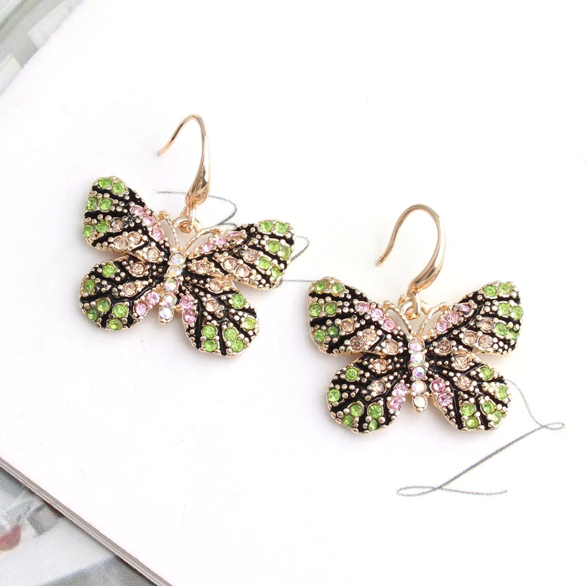 Lovely Butterfly Crystal Stone Stud Earrings for Women Exquisite Design Trendy Party Earrings Christmas Gift for Girl