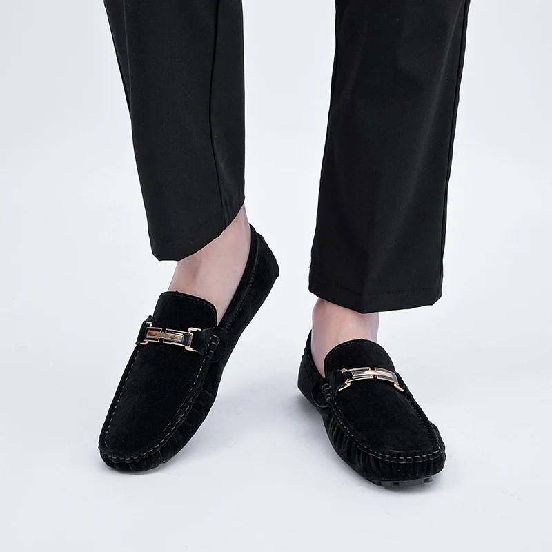 Men Suede Moccasins Loafers Shoes Metal Decoration Slip On Flat Shoes Ladies Casual Bean Shoes Multi‑Color Daily Footwear