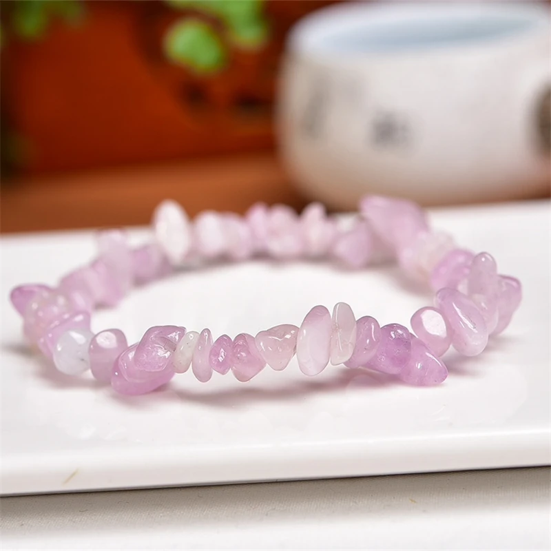 Natural Kunzite Gravel Stone Bracelet Simple Energy Elastic Bracelet Academic Magnetic Field Jewelry Party Gift 1PCS