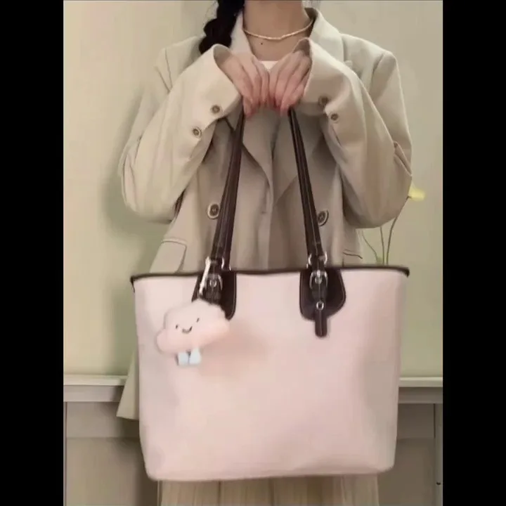 Thumbnail 3 - #23 Best Baguette Bags to Buy In 2026