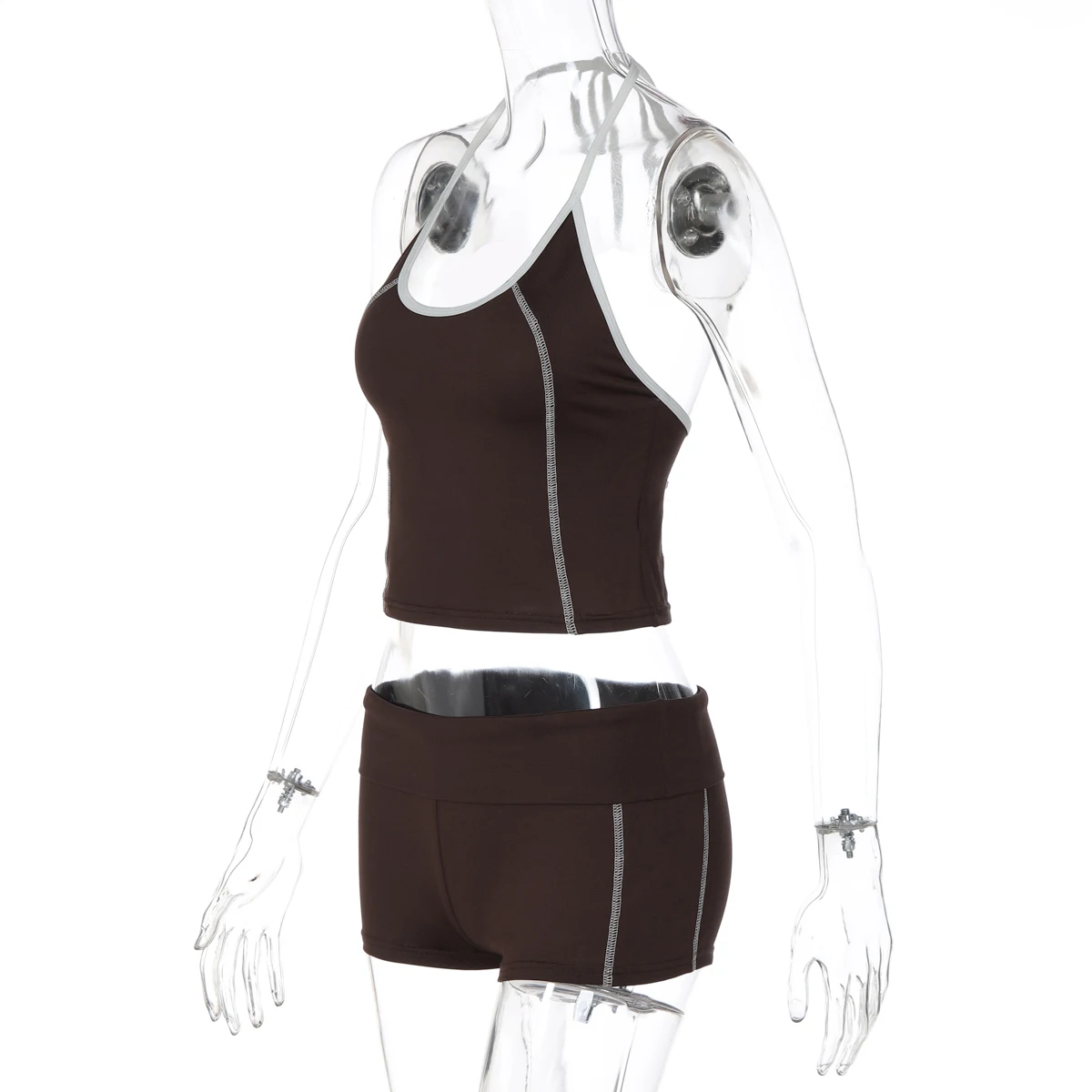 Hugcitar Fashion 2-teiliges Set: Farbblock-Neckholder-Top mit heller Linienverzierung und Blumenmuster-Shorts für Damen, Sport- und Party-Outfits – Detail 3