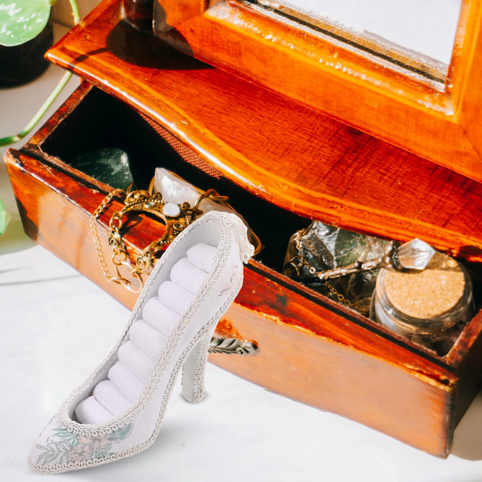 

Уникальная подставка для украшений в виде туфель на высоком каблуке для женщин, модный держатель для серег и колец, органайзер, декоративный элемент для дома, подарок