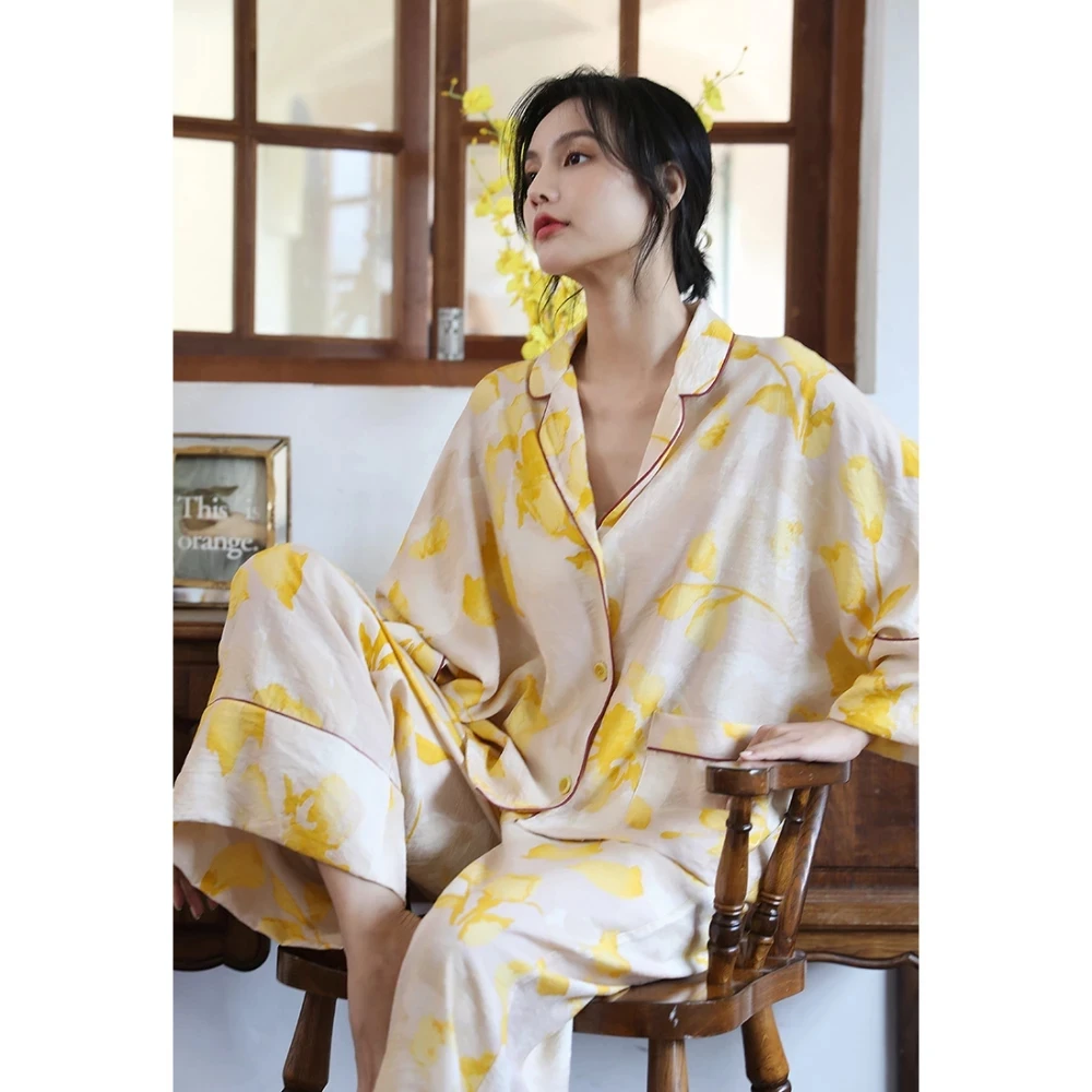 High Quality Luxury Satin Women\'s Pajamas Set Fashion Leaves Print Sleepwear Silk Like Leisure Homewear Pijamas Women Home Suit