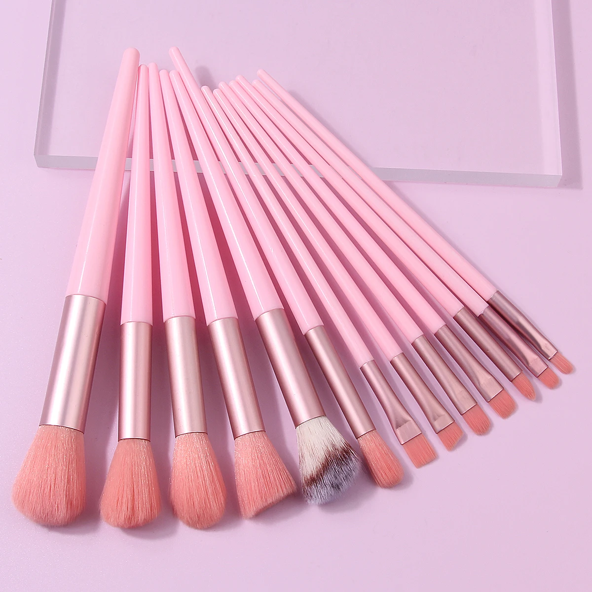 Ensemble de pinceaux de maquillage pour le visage, 13 pièces, bouffantes de poudre triangulaires antiadhésives + 3 attaches pour cheveux et bracelets de protection du poignet, 2 pièces