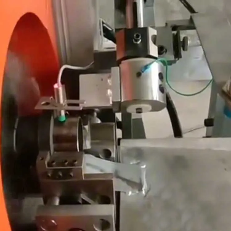 Máquina automática de corte de tubos rotativa sem chip para aço inoxidável, ferro, cobre, PVC