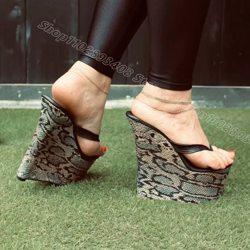 Snakeskin Split Toe Platform Slippers Wedges Heels Summer British Style Casual Design Women Flip Flops 2024 Zapatos Para Mujere