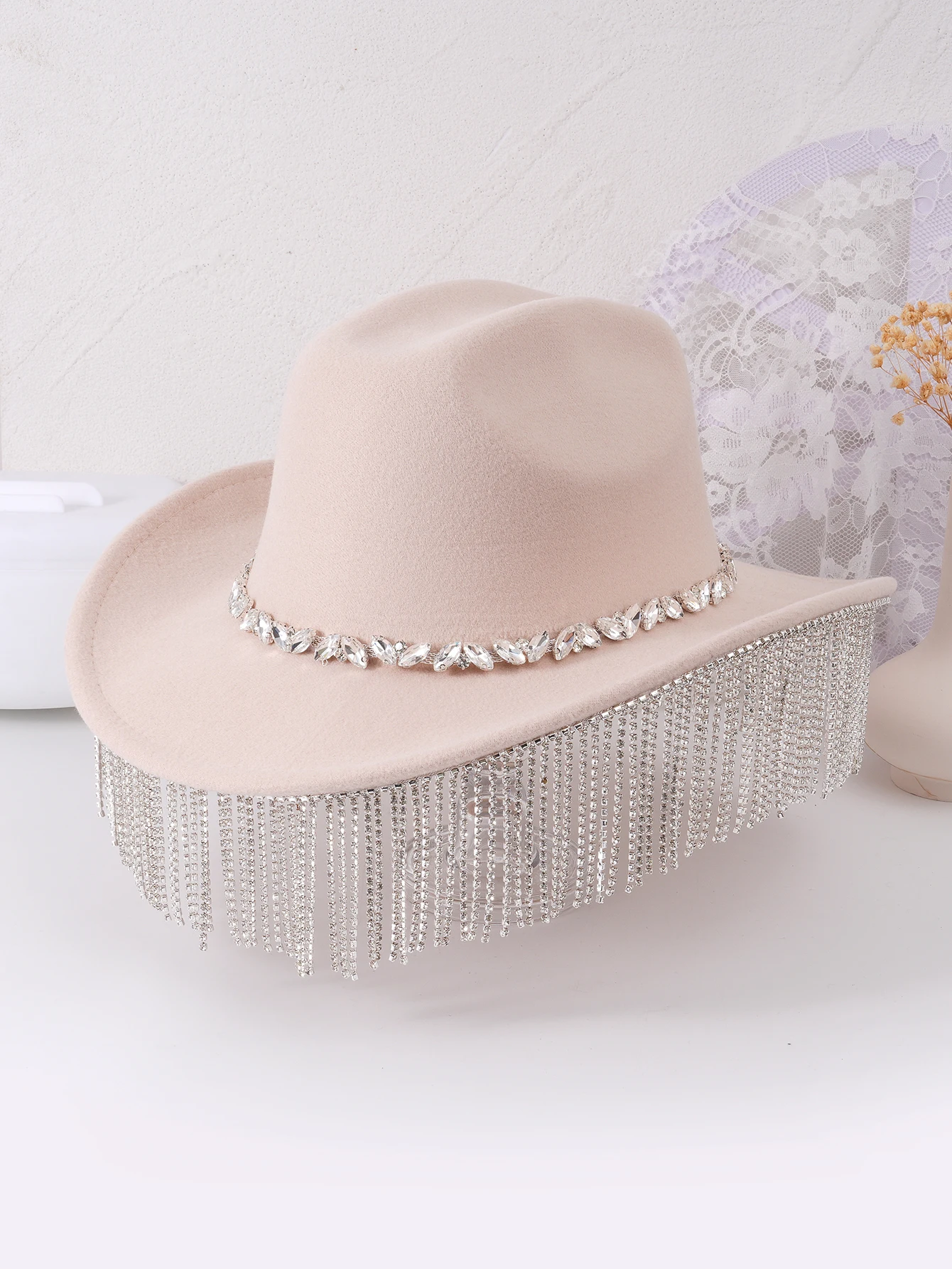 Western Cowboy Hat Men Women Top Hat Bucket Hats Outdoor Fashion Big Brim Jazz Top Hat Chain Metal Diamond