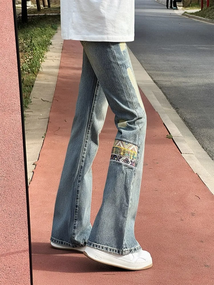 جينز رجالي من قماش الدنيم بتصميم كلاسيكي أمريكي مفرغ مستقيم الساق جرس بوت سراويل طويلة شبابية مقاومة للاهتراء منخفضة الخصر
