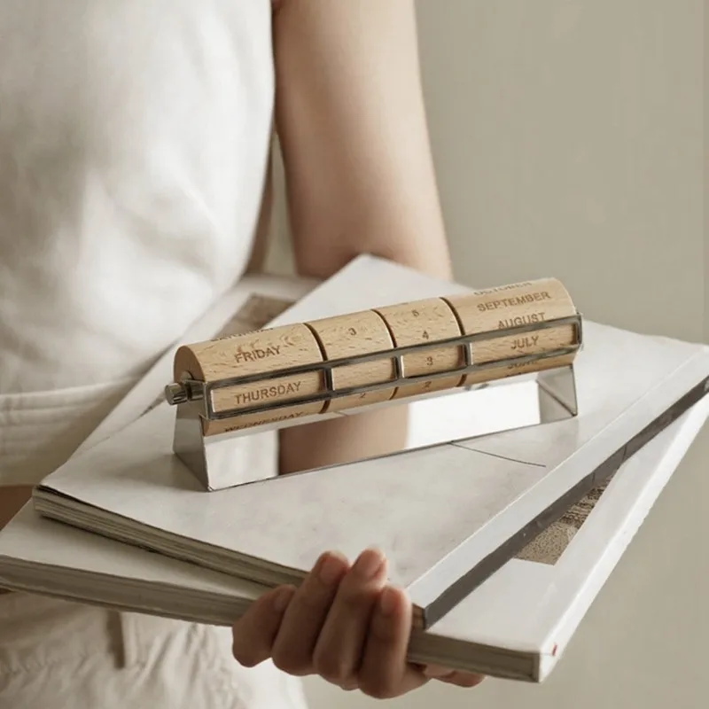 【LAST CHANCE】Silver Perpetual Calendar- Modern Minimalist Design In Metal& Wood For Desktop Decoration For Office And Home