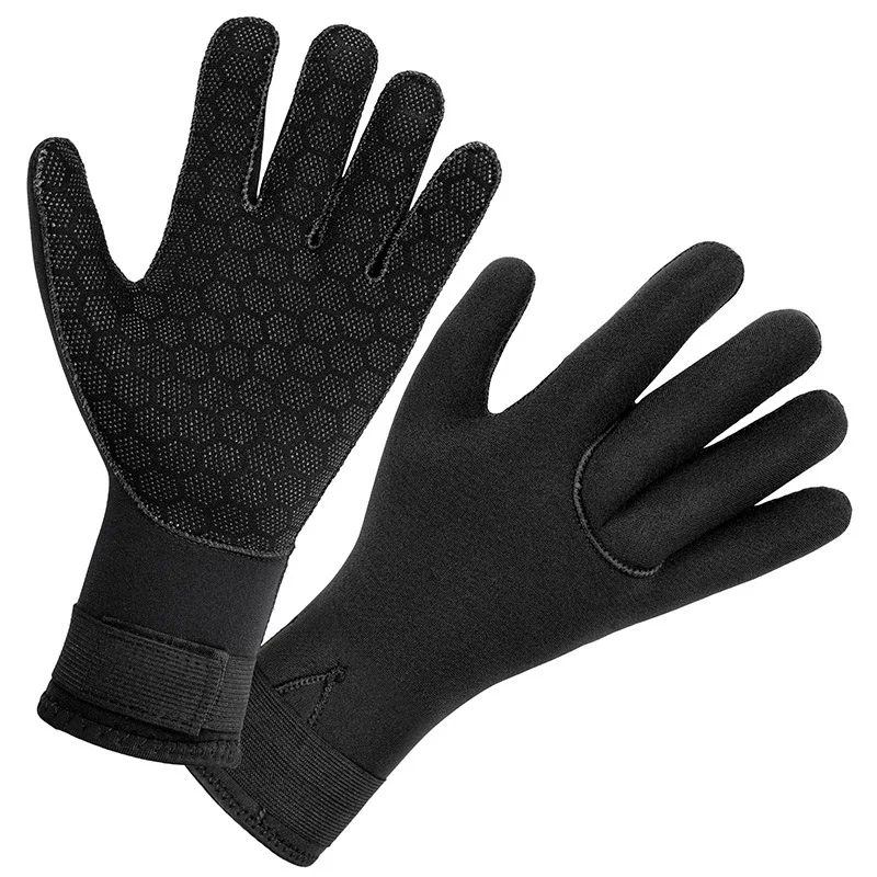 Thumbnail 4 - #18 Latest Swim Gloves Offers