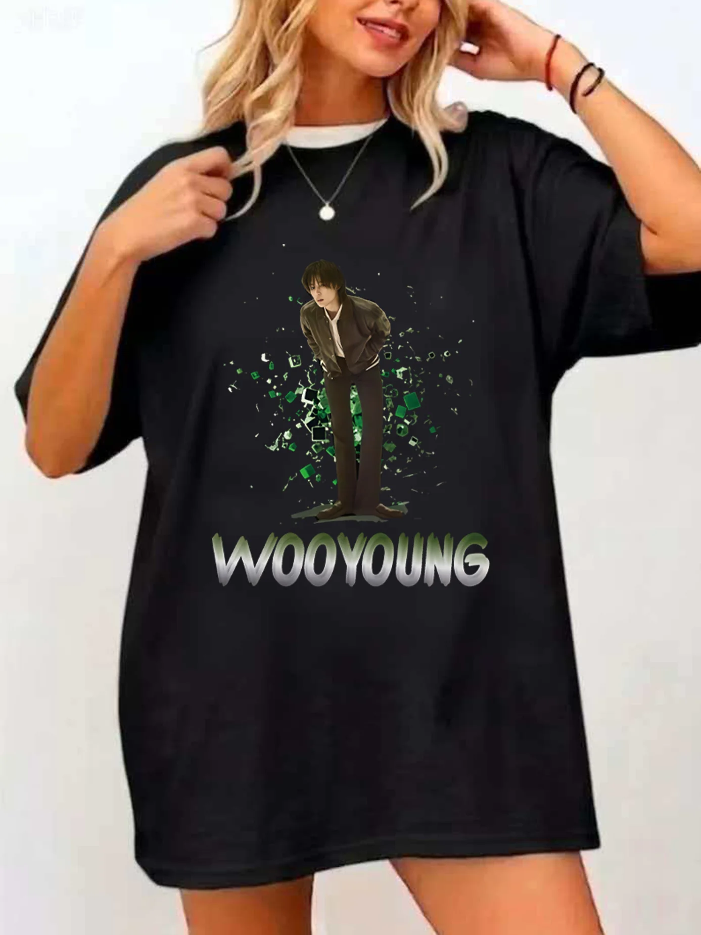 Illustrations of stylish, all-season women's full-body outfits featuring classic looks and cool T-shirts.  oversized t shirt